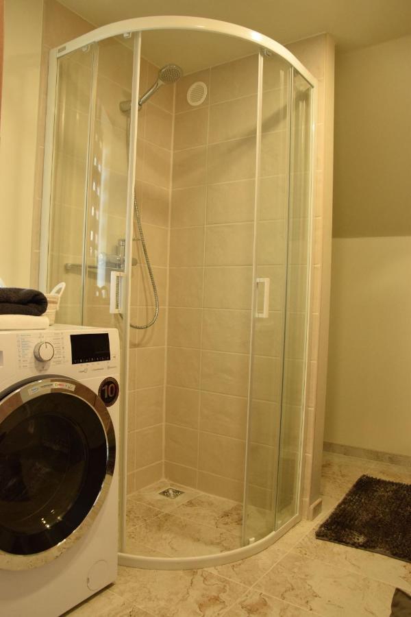 A&J Apartments Klaipeda Ngoại thất bức ảnh